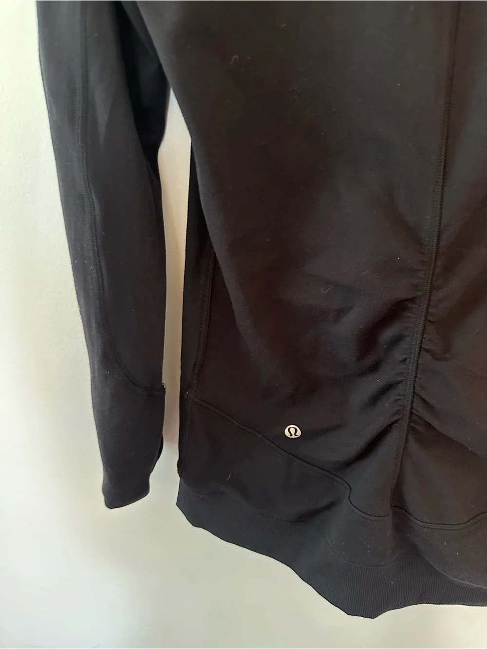 Lululemon Base Runner Hoodie Black Size 4 Rulu Running Pullover Thumbholes